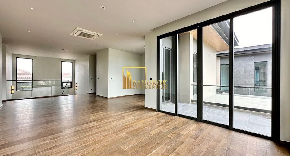 Haus zur Miete und zum Kauf mit 4 Zimmer in Suan Luang, Bangkok