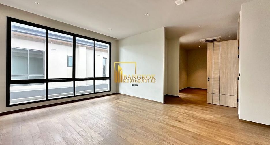 Haus zur Miete und zum Kauf mit 4 Zimmer in Suan Luang, Bangkok