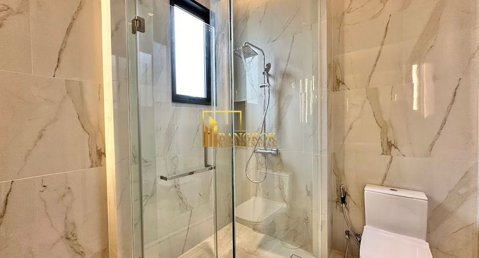 Haus zur Miete und zum Kauf mit 4 Zimmer in Suan Luang, Bangkok