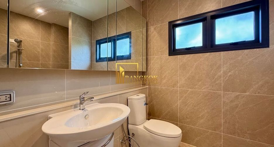 For rent and for sale 5 bedrooms house in Bang Kapi, Bangkok