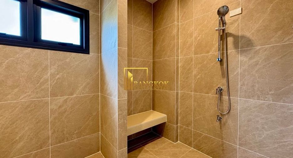 For rent and for sale 5 bedrooms house in Bang Kapi, Bangkok