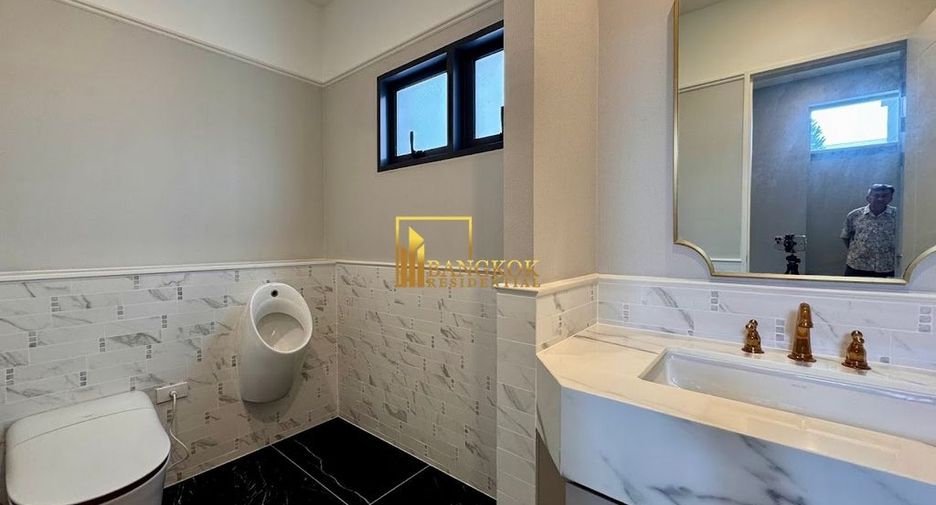 For rent and for sale 5 bedrooms house in Bang Kapi, Bangkok