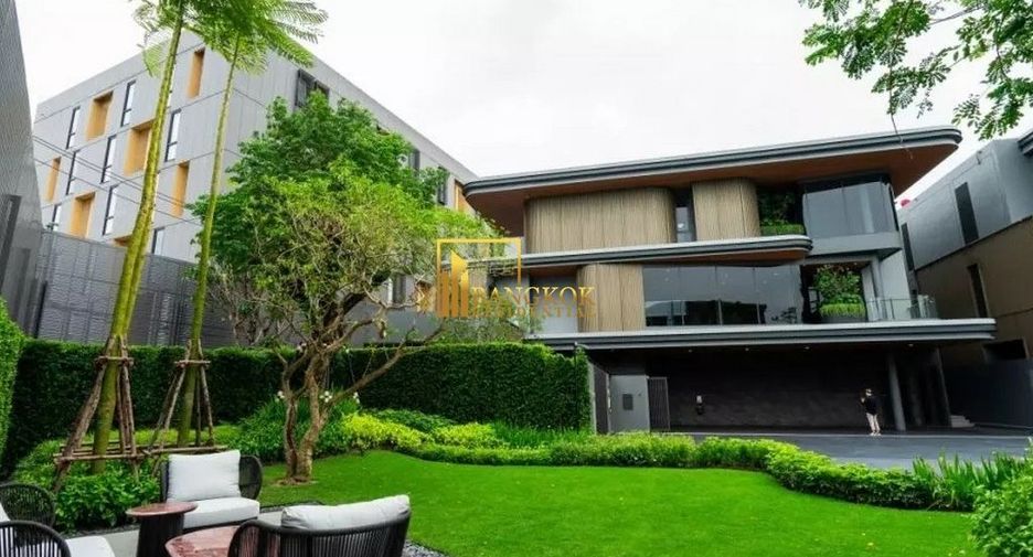 For rent and for sale 5 bedrooms house in Wang Thonglang, Bangkok