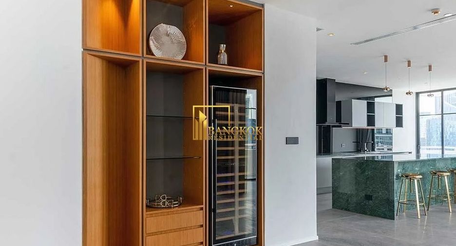 For sale 4 ベッドルーム condo in Watthana, Bangkok