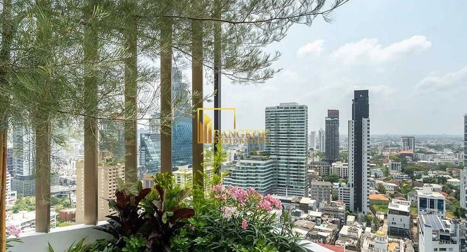 For sale 4 ベッドルーム condo in Watthana, Bangkok