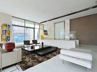 Condo en venta de 3 habitaciones en Sathon, Bangkok