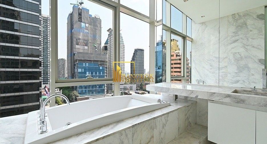 For sale 3 bedrooms condo in Sathon, Bangkok