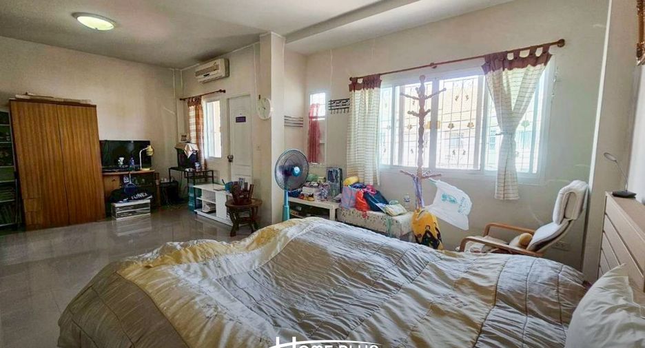 Casa adosada en venta de 4 habitaciones en Phasi Charoen, Bangkok