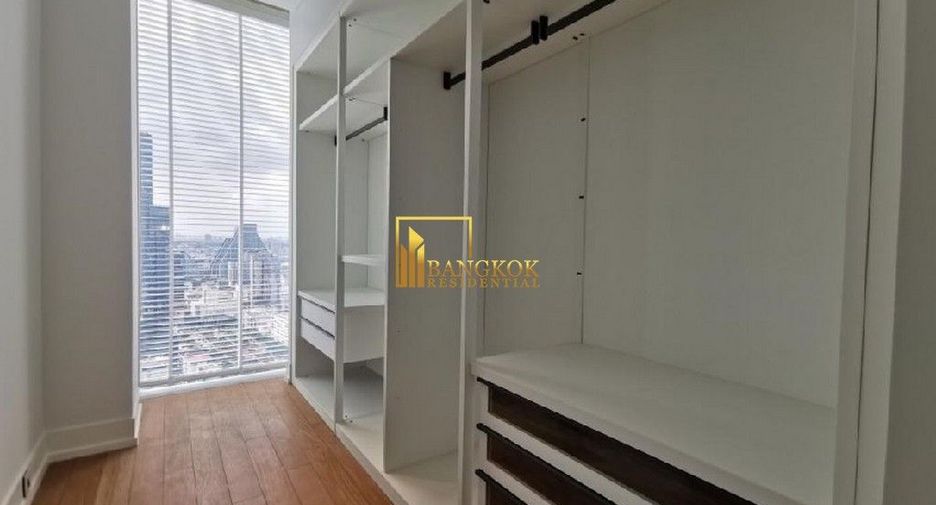 Condo en alquiler y en venta de 3 habitaciones en Sathon, Bangkok