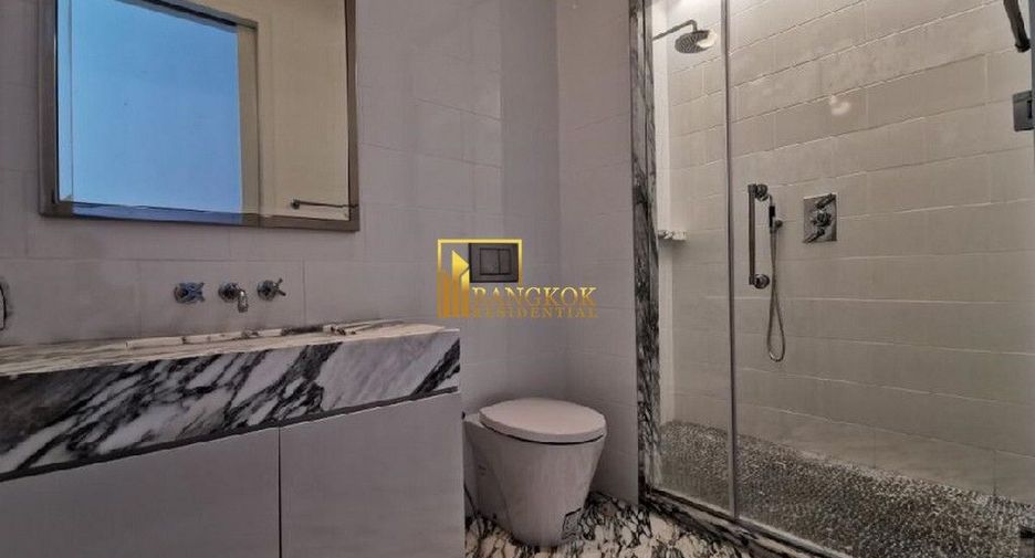 Condo en alquiler y en venta de 3 habitaciones en Sathon, Bangkok