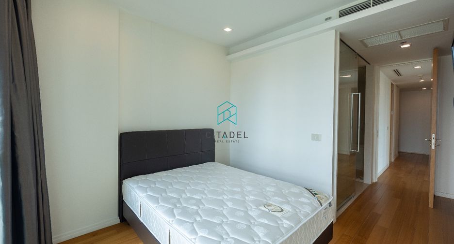 For rent そして for sale 2 ベッドルーム condo in Sathon, Bangkok