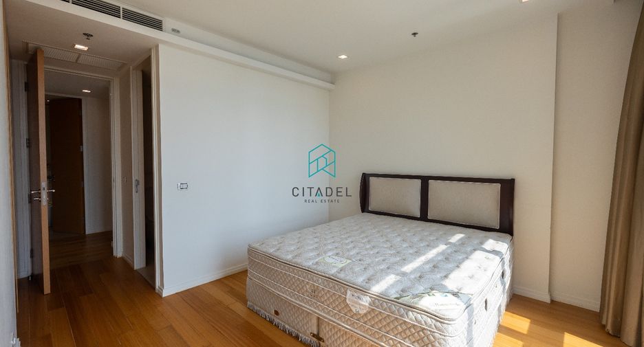 For rent そして for sale 2 ベッドルーム condo in Sathon, Bangkok