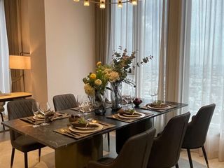 For rent 3 bedrooms condo in Khlong Toei, Bangkok
