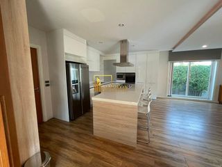Haus zur Miete und zum Kauf mit 5 Zimmer in Suan Luang, Bangkok