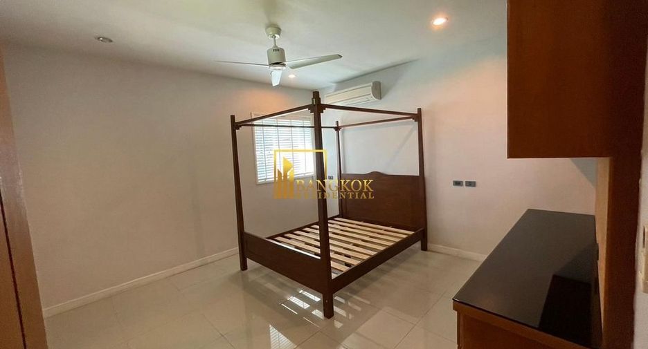 Haus zur Miete und zum Kauf mit 5 Zimmer in Suan Luang, Bangkok