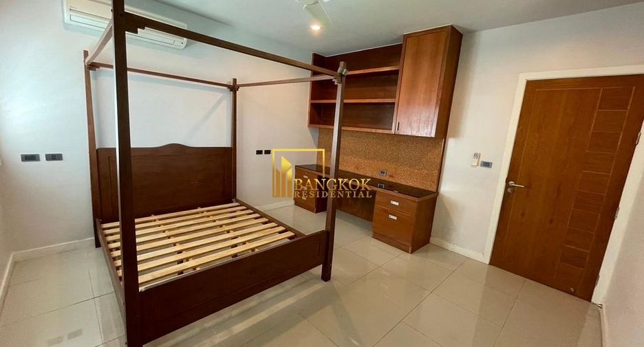Haus zur Miete und zum Kauf mit 5 Zimmer in Suan Luang, Bangkok