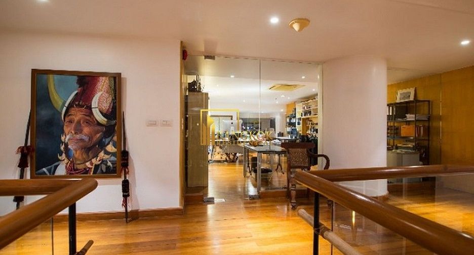 À vendre 5 chambres condo à Watthana, Bangkok