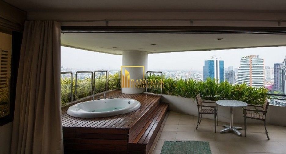 À vendre 5 chambres condo à Watthana, Bangkok
