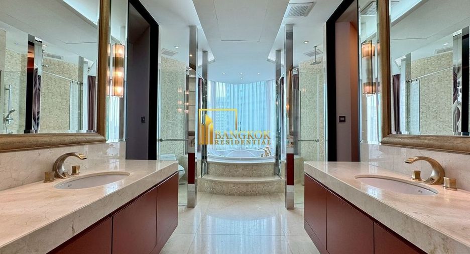 À louer et à vendre 3 chambres condo à Sathon, Bangkok