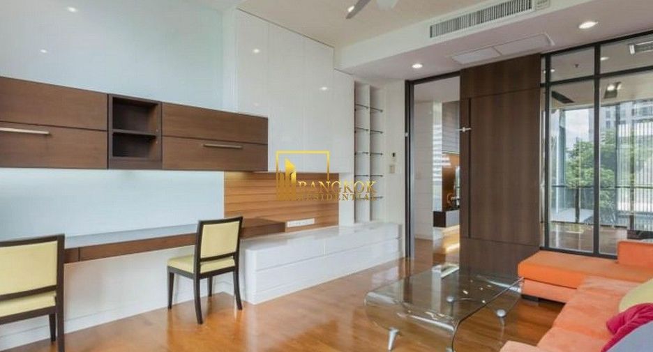 For sale 3 bedrooms condo in Khlong Toei, Bangkok