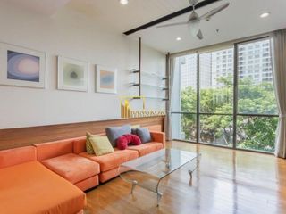 For sale 3 bedrooms condo in Khlong Toei, Bangkok