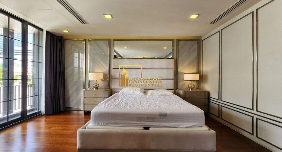 À louer et à vendre 4 chambres maison à Watthana, Bangkok