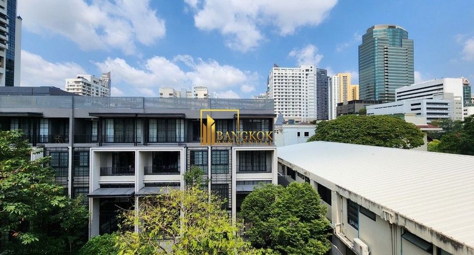 À louer et à vendre 4 chambres maison à Watthana, Bangkok