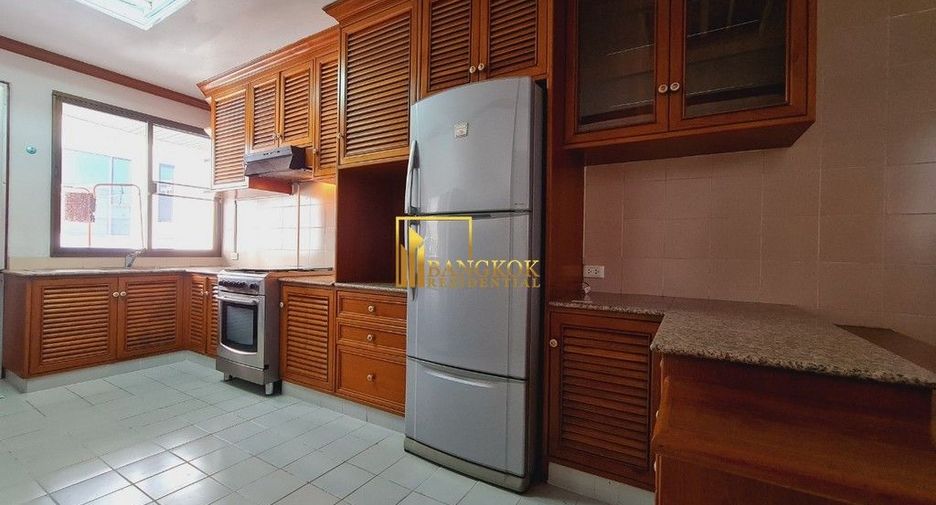 Аренда и продажа 3 спальни кондо в Кхлонг Тоеи, Бангкок