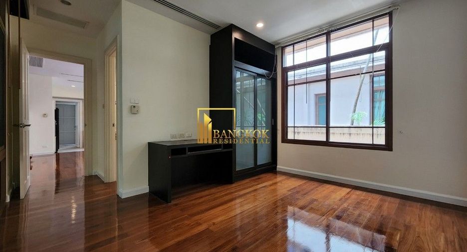 À vendre 4 chambres maison à Watthana, Bangkok