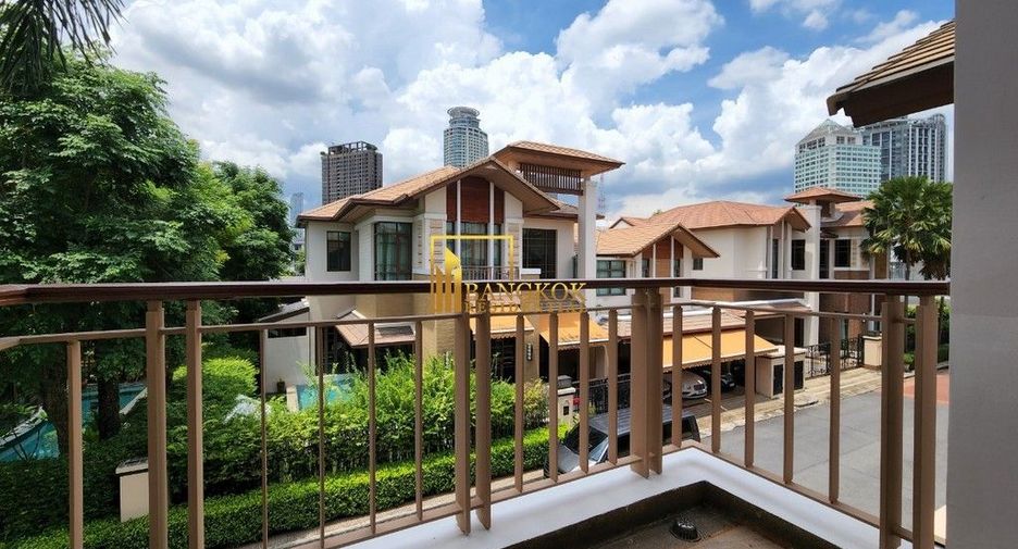 À vendre 4 chambres maison à Watthana, Bangkok