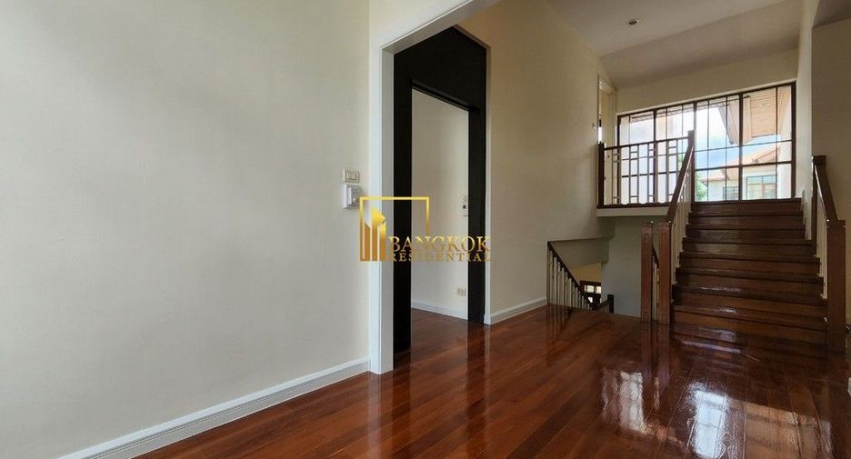 À vendre 4 chambres maison à Watthana, Bangkok
