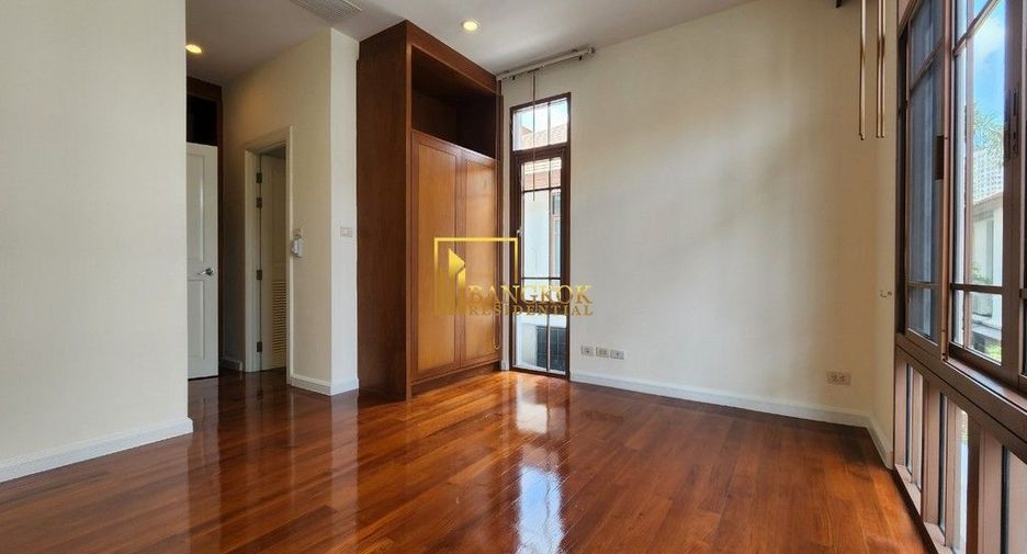À vendre 4 chambres maison à Watthana, Bangkok