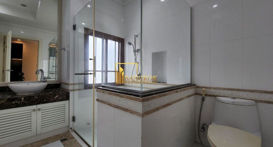 À vendre 4 chambres maison à Watthana, Bangkok