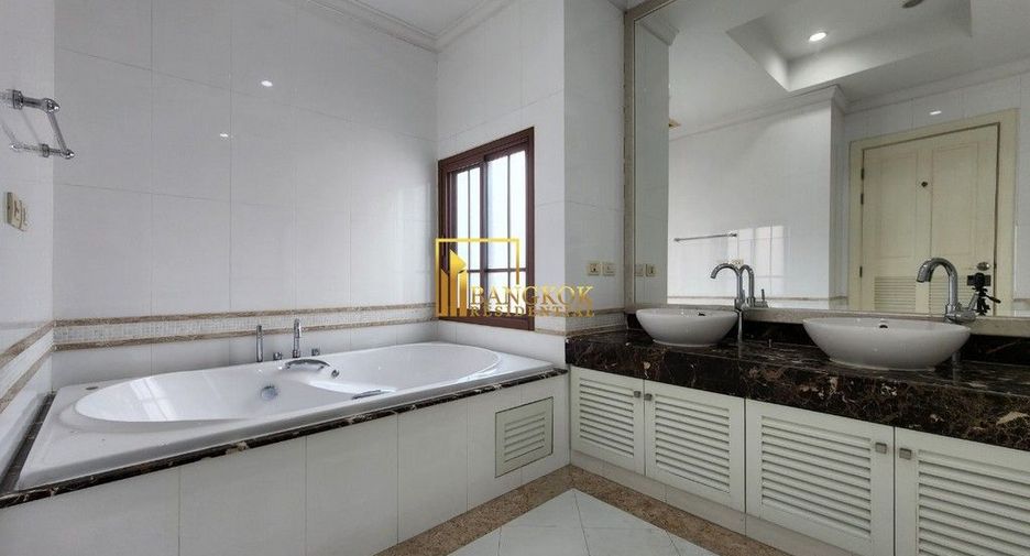 À vendre 4 chambres maison à Watthana, Bangkok