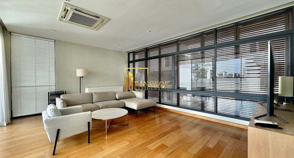 Casa en alquiler y en venta de 5 habitaciones en Huai Khwang, Bangkok