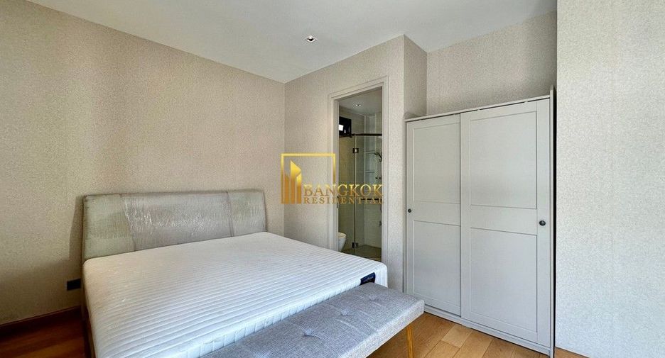 Casa en alquiler y en venta de 5 habitaciones en Huai Khwang, Bangkok