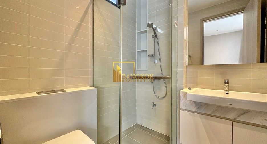Casa en alquiler y en venta de 5 habitaciones en Huai Khwang, Bangkok