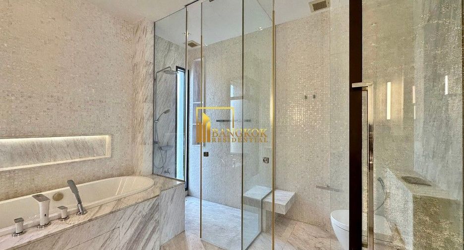 Casa en alquiler y en venta de 5 habitaciones en Huai Khwang, Bangkok