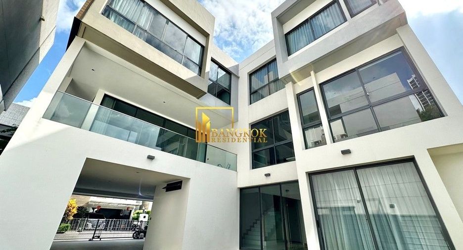 Casa en alquiler y en venta de 5 habitaciones en Huai Khwang, Bangkok