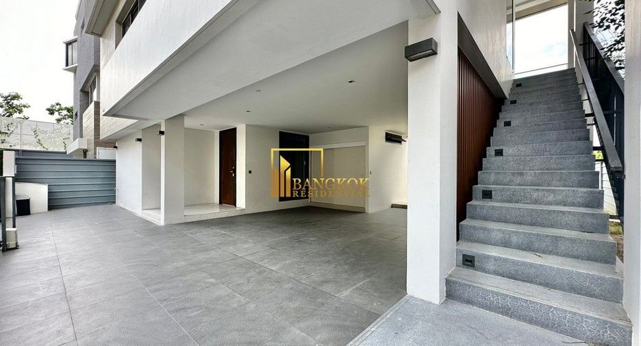 Casa en alquiler y en venta de 5 habitaciones en Huai Khwang, Bangkok