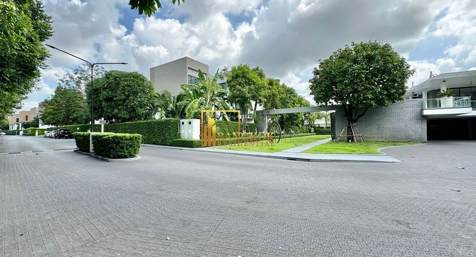 Casa en alquiler y en venta de 5 habitaciones en Huai Khwang, Bangkok