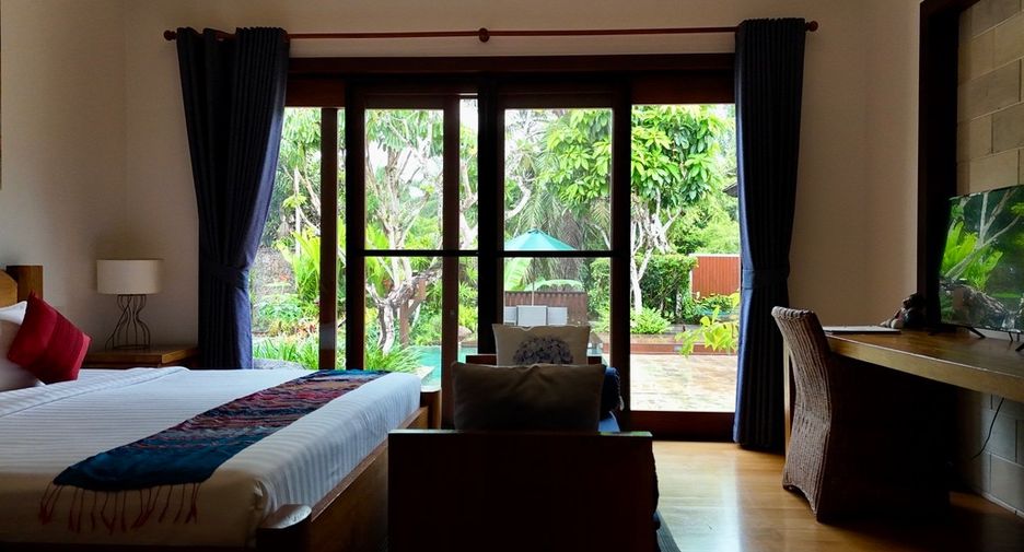 For sale 4 bedrooms villa in Mueang Krabi, Krabi