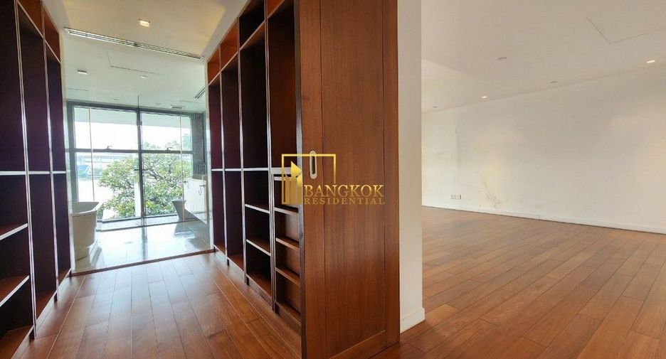 For rent and for sale 4 bedrooms condo in Yan Nawa, Bangkok