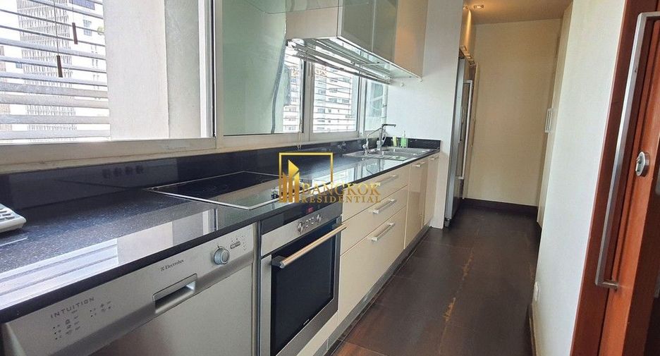 Аренда и продажа 3 спальни кондо в Кхлонг Тоеи, Бангкок