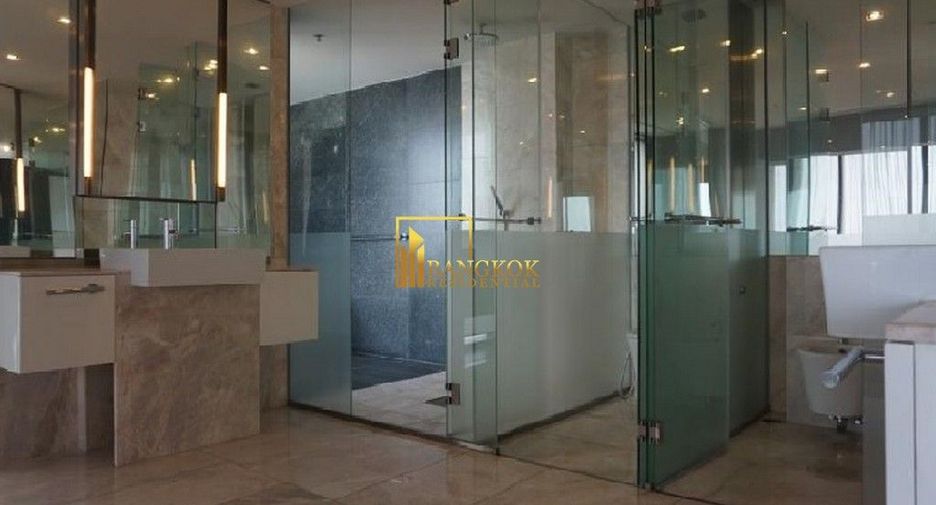For rent and for sale 4 bedrooms condo in Sathon, Bangkok