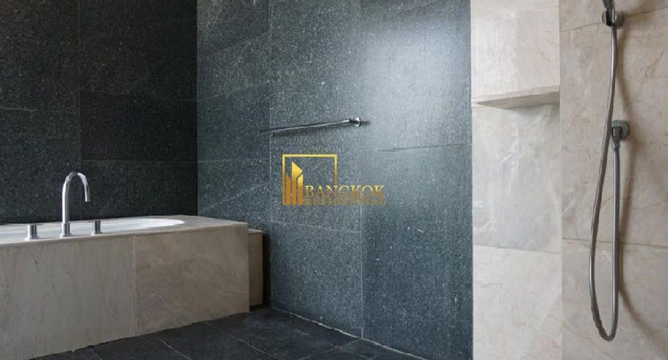 For rent and for sale 4 bedrooms condo in Sathon, Bangkok