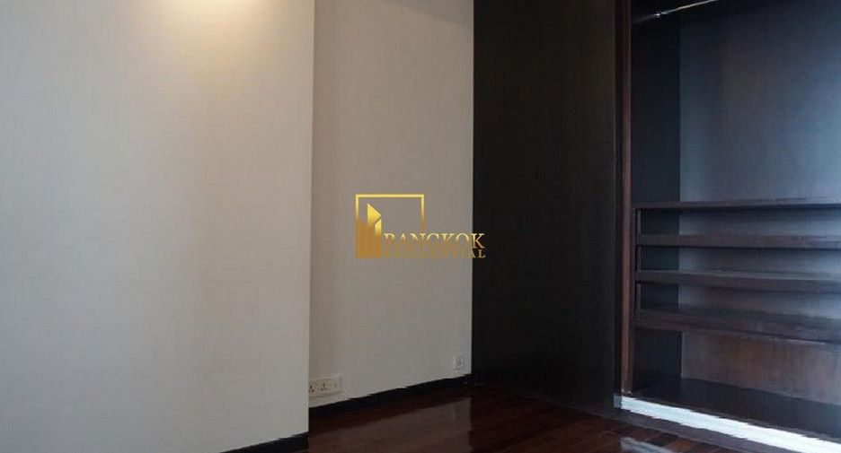 For rent and for sale 4 bedrooms condo in Sathon, Bangkok
