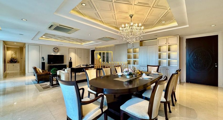 For sale 4 bedrooms condo in Sathon, Bangkok