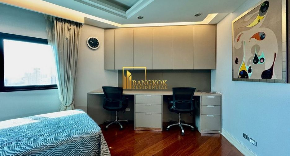 For sale 4 bedrooms condo in Sathon, Bangkok