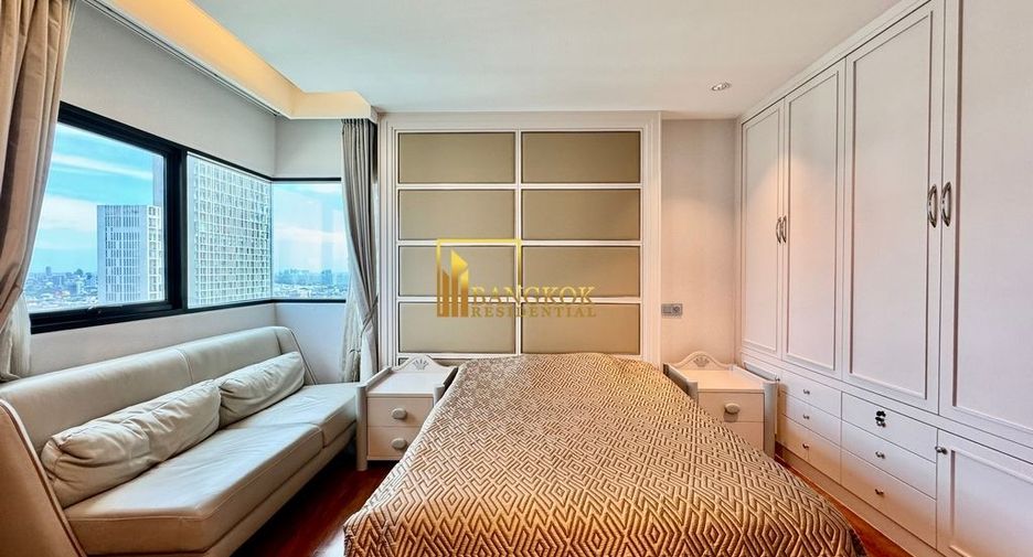 For sale 4 bedrooms condo in Sathon, Bangkok